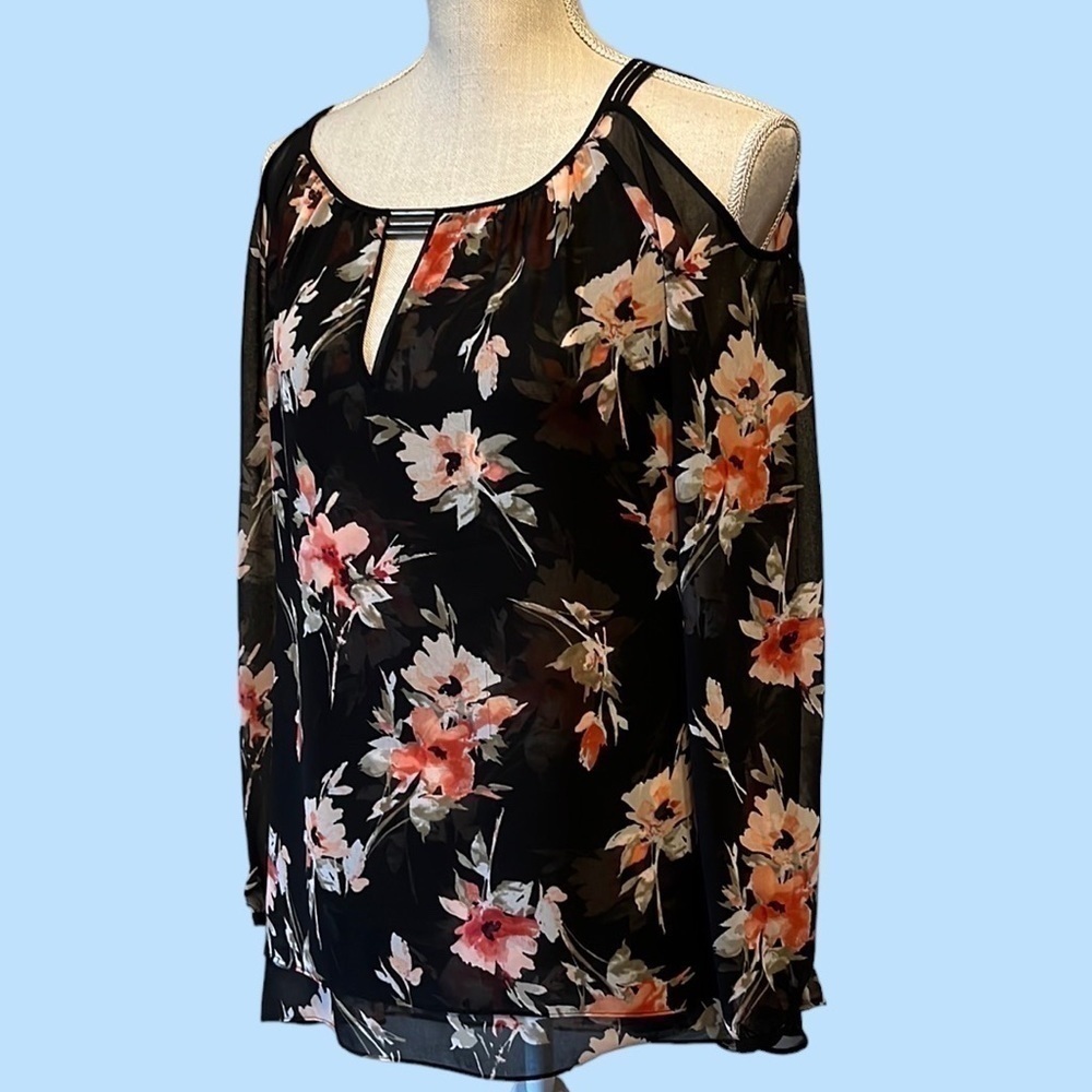 White House black market blouse. Sz xs
